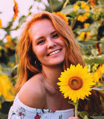 Brittany Symonds's Instagram, Twitter & Facebook