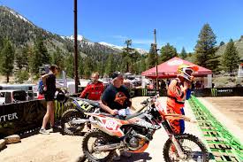 Στον πρώτο αγώνα η νίκη πήγε στον tim gajser (hrc) με τον τοπικό romain fevbre να παίρνει την δεύτερη θέση. Motocross Action Mittwochenbericht Von Daryl Ecklund Motocross Action Magazine