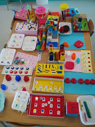 Cartón y broches, esculturas móviles: Material Educativo Reciclado Juegos De Matematicas Juegos Matematicos Infantil Material Educativo