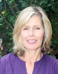 Elizabeth Tracy, RN, wins McHugh leadership award