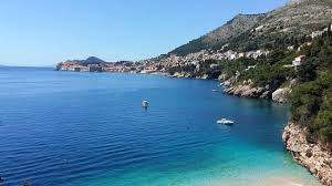 Dubrovnik is a city on the adriatic sea in southern croatia. Schonster Strand Dubrovniks Sveti Jakov Beach Dubrovnik Reisebewertungen Tripadvisor