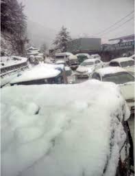 Murree snowfall season is very beautiful and romantic. Heavy Rain In Twin Cities As Murree Receives Snow Pakistan Dawn Com