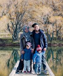 See more of ustadz dhanu on facebook. Hadiah Anniversary Ke 6 Isteri Ustaz Don Hamil Anak Ke 3 Alami Alahan Teruk Peminat Teka Baby Girl Pa Ma