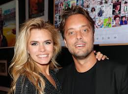 Hannelore zwitserlood is an actress, known for vlucht hs13 (2016), de slimste mens ter wereld (2012) and de fractie (2015). Nicolette Van Dam En Bas Smit Rijk Door Instagram