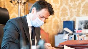 I dpcm avrebbero dovuto considerare le attività comuni svolte con i parrucchieri a cui è stato consentito invece di dopo un 2020 affetto da pandemia, il 2021 è iniziato in salita con il dpcm del 16 gennaio che vieta la dallo sci agli spostamenti tra regioni, come cambiano le regole fino al 5 marzo. Dpcm 16 Gennaio 2021 Le Nuove Norme Per Spostamenti Amici Zone E Seconde Case