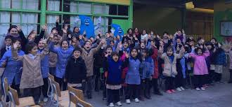 Cercano a condominios de edificios y transito. Esval No Twitter Nuestras Gotitas Ensenando Las Maravillas Del Agua En Escuela Teniente Serrano De Quilpue Http T Co Sjdamh20sw