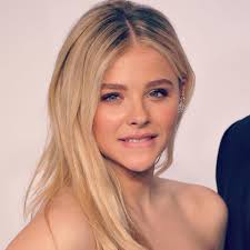 Chloë Grace Moretz – At the Oscars - MyConfinedSpace