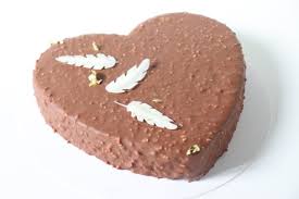 Entremets Entremets 3 Chocolats Fruits Rouges Recette Olivia Patisse En 2020 Chocolat Idee Patisserie Moelleux Au Chocolat
