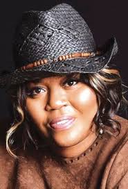 Nina Cobb's Instagram, Twitter & Facebook