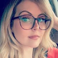 Valerie Bounds's Instagram, Twitter & Facebook