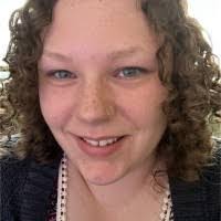 Ann Earley's Instagram, Twitter & Facebook