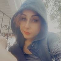 Anne Helfrich's Instagram, Twitter & Facebook