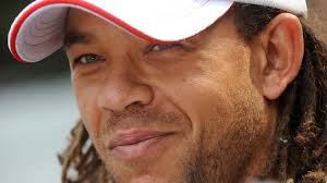 Andrew Symonds dies aged 46 in car crash