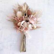 Pampas Grass Bouquet Blush Dried Flowers Bouquet Dry Palm Etsy In 2020 Pampas Grass Bouquet Pink Flower Arrangements Dried Flower Bouquet