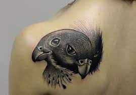 The areas just over the sharpest parts of the shoulder blades and along the spine can be moderately painful, but tolerable for most. 50 Shoulder Blade Tattoo Designs Meanings Best Ideas 2019