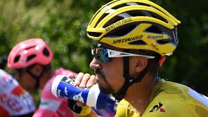 Pour en savoir plus sur julian alaphilippe, il faut interroger son cousin et entraîneur franck, qui le suit depuis ses débuts à montluçon, dans l'allier. Tour De France Le Patron D Alaphilippe Jette Un Froid Dans La Fournaise