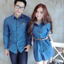 Beli produk baju couple kekinian berkualitas dengan harga murah dari berbagai pelapak di indonesia. Tak Perlu Pusing Pilih Baju Kondangan Cek Inspirasi Baju Couple Ini Yuk