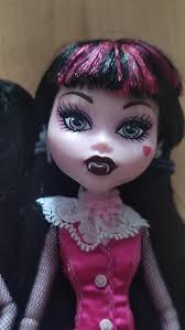 How to recognize basic draculaura year of release ? : r/MonsterHigh