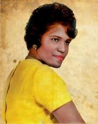 Earlene Winingear's Instagram, Twitter & Facebook