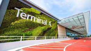 Its passengers were warmly welcomed with orchids and goodie bags as. Guide To Changi Airport Terminal 4 Supertravelme Com