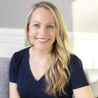 Aimee Woods's Instagram, Twitter & Facebook