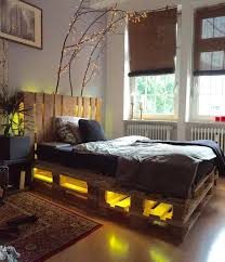 Diy Whole Pallet Bed With Headboard And Lights Pallet Furniture Bedroom Pallet Bed With Lights Diy Pallet Bed