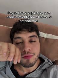 Explorando el embrujo vallenato: Soy un libro complicado