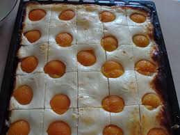 250g quark (egal welche fettstufe). Aprikosen Quark Kuchen Creative Look