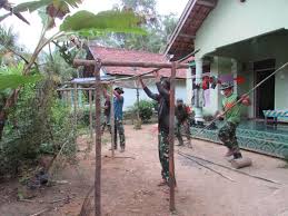 Bnayak yang memanfaatkan pohon bambu ini. Satgas Tmmd Bantu Orang Tua Asuh Buat Jemuran Metrojambi Com Berita Jambi Digital