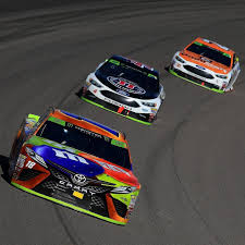Each race has 40 drivers that participate, and the points are awarded in reverse order. Nascar Talk Playoffs New Rules And That One Track