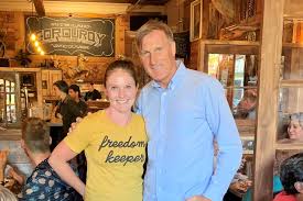 Someone create a meme with a picture of maxime bernier with a caption that says claims to be a 'populist'; Q Pjuedouoc0mm