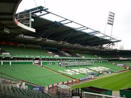 Bavarci rapsodijom u drugom poluvremenu potopili werder. Weserstadion Bremen Estado De Bremen Alemania Capacidad 42 358 Espectadores Equipo Local Werder Bre Estadios Del Mundo Estadio De Futbol Cancha De Futbol