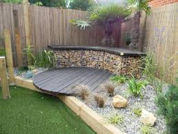 Mur En Gabion Et Banc De Jardin 2 En 1 De L Esthetique Et De L Originalite Dans Le Jardin Jardin Sureleve Sieges De Jardin Jardin Exterieur