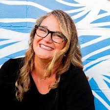 Monica Roach (@MonicaRoach15)