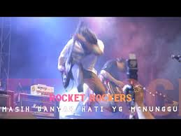 Download Rocket Rockers Masih Banyak Hati Yang Menunggu Mp3 3gp Mp4 3 6 Mb Gratis Stafaband Metrolagu