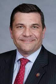 Jeff Elmore's Instagram, Twitter & Facebook