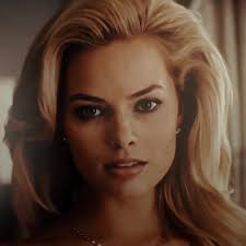 Exploring Aesthetic Edits and Fourth Wall Breaking in American Psycho and  Fight Club