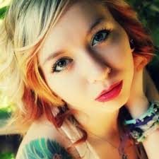 Miranda Robinson (@MirFuknAnda)