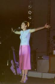 Leggi il testo completo fiori d'arancio (live) di carmen consoli tratto dall'album l'eccezione. Carmen Consoli Wikiwand