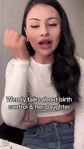 #fy #foryou #foryoupage #chisme #gossip #influencer #fyp #youtube  #influencers #thetea #parati #wendyortiz #wendyortizlive #wendolynortiz  #wendyandvalentina #birthcontrol