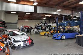 I Wish My Garage Looked Something Like This Dream Garage Car Workshop Garage Equipment