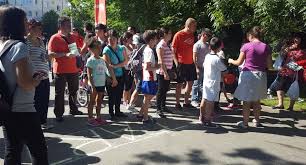 Position the shrinky dink blank overtop of the printout (whichever image you want). Lucho Avtor Na Myki Watch En