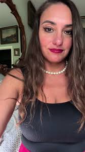 Michael Che and Heidi Gardner