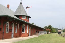 The Old Railroad Depot That Now Houses The S C Tennis Hall Of Fame House Styles Honea Path House