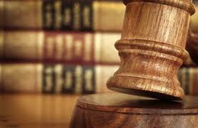 Affinché il decreto ingiuntivo abbia valore legalo è necessario che venga consegnato al debitore da parte dell'ufficiale giudiziario e che rispetti: Valore Impugnazione Delibera Condominiale
