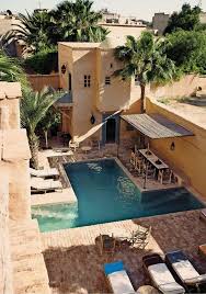 piscine pour petit jardin 20 designs contemporains et peu encombrants taroudant maison maroc et piscine