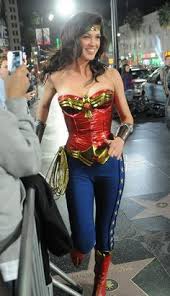 I choosed only most popular actors here so this is not a complete list. Wonder Woman Kostum Selber Machen Diy Ideen Wonder Woman Kostume Superhelden Kostum Damen Und Kostume Damen
