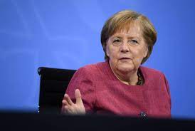German chancellor angela merkel talks with president barack obama at the g7 summit in krün, germany, on june 8, 2015. Attending Her Last G7 Merkel Has Had Enough Of U S Leadership The Japan Times