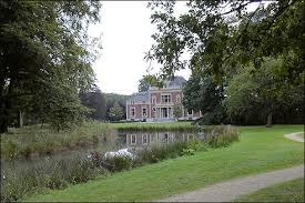 Kandice van beerschoten has 15+ years of experience in clinical social work. Huis En Landgoed Beerschoten
