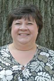 Leslie Mccluskey's Instagram, Twitter & Facebook